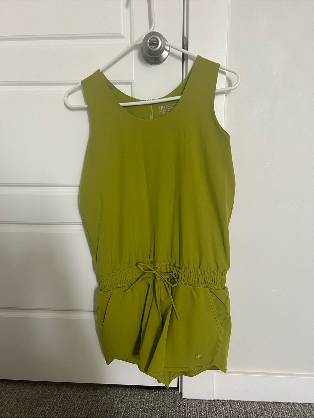 Albion snap pea sleeveless romper